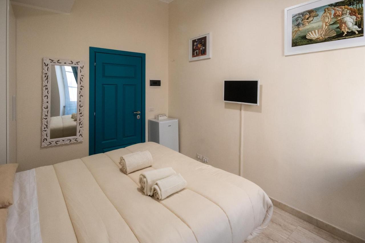 Room With Independent Entrance - Termini/Aquarium Rom Exterior foto